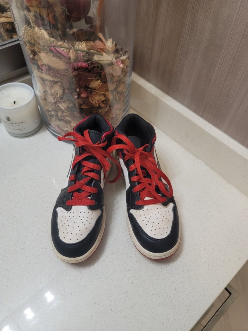 Nike Air Jordan 1 Mid Men's Size 4.5 Y Red Black White Leather High Top Sneakers - Picture 2 of 10
